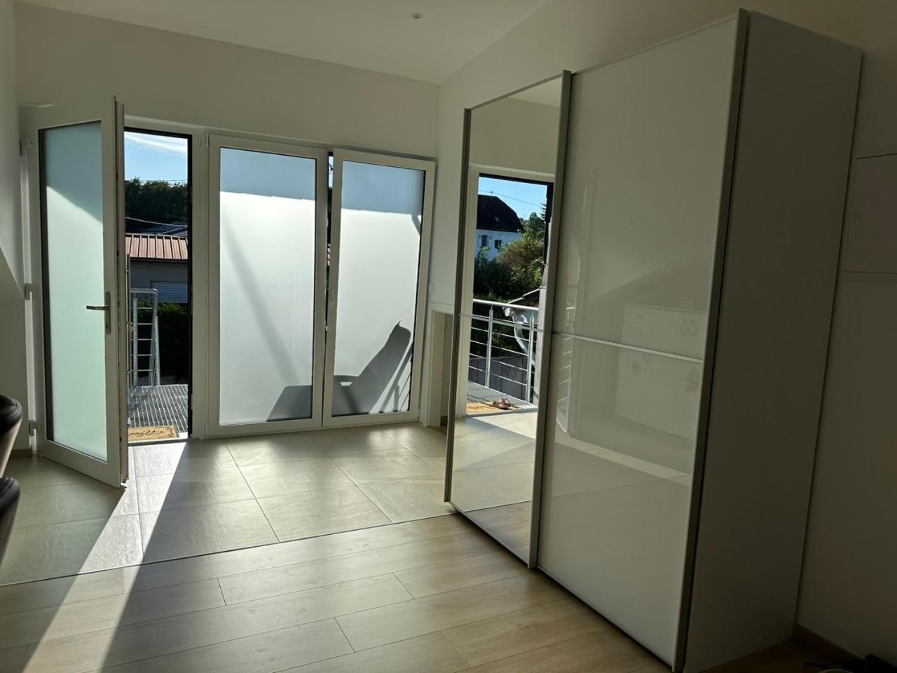 Grosse Gaestehaus Neubau 120m2 *