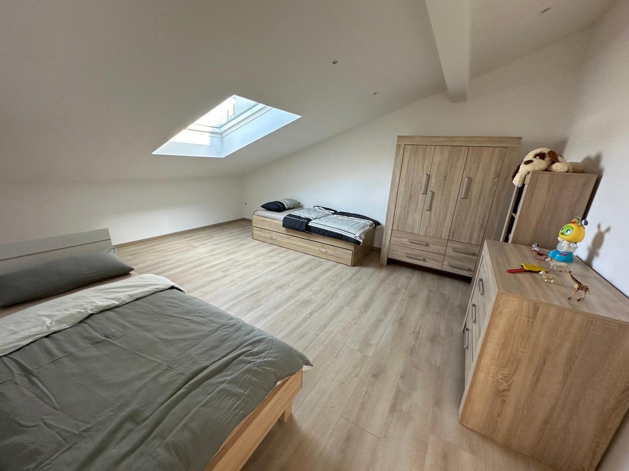 Grosse Gaestehaus Neubau 120m2 Merzig
