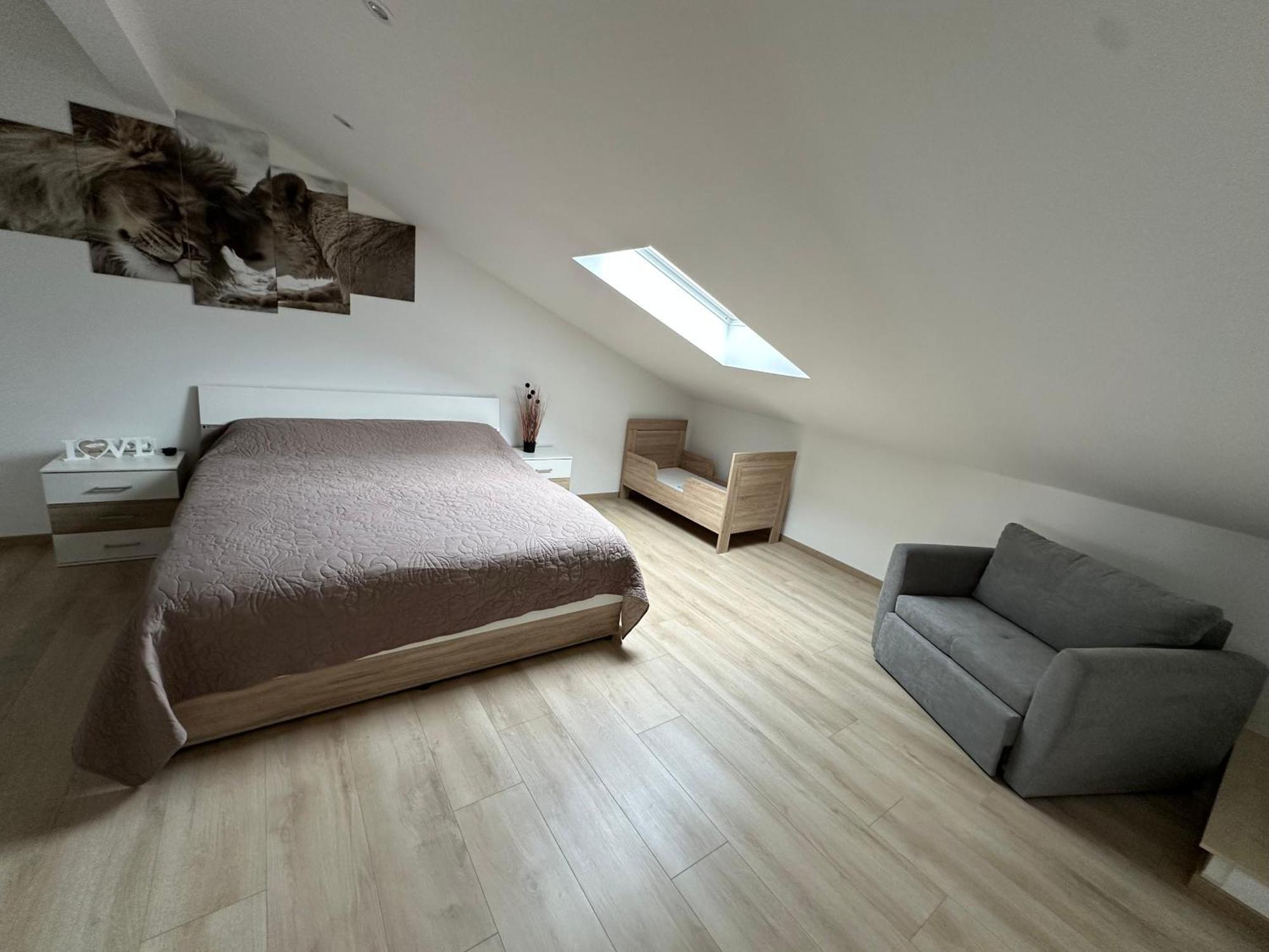 Grosse Gaestehaus Neubau 120m2 *