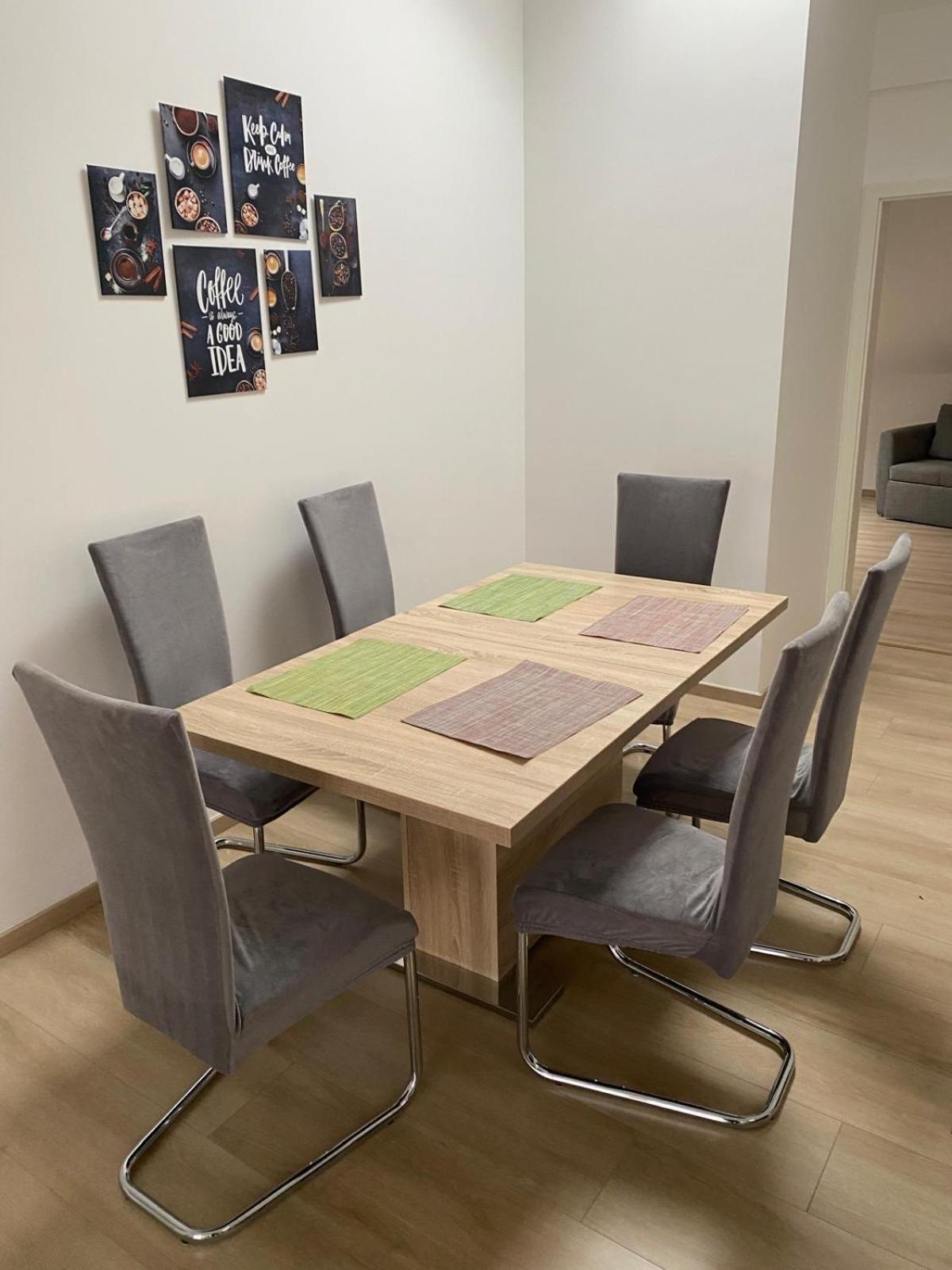 Grosse Gaestehaus Neubau 120m2 * Merzig